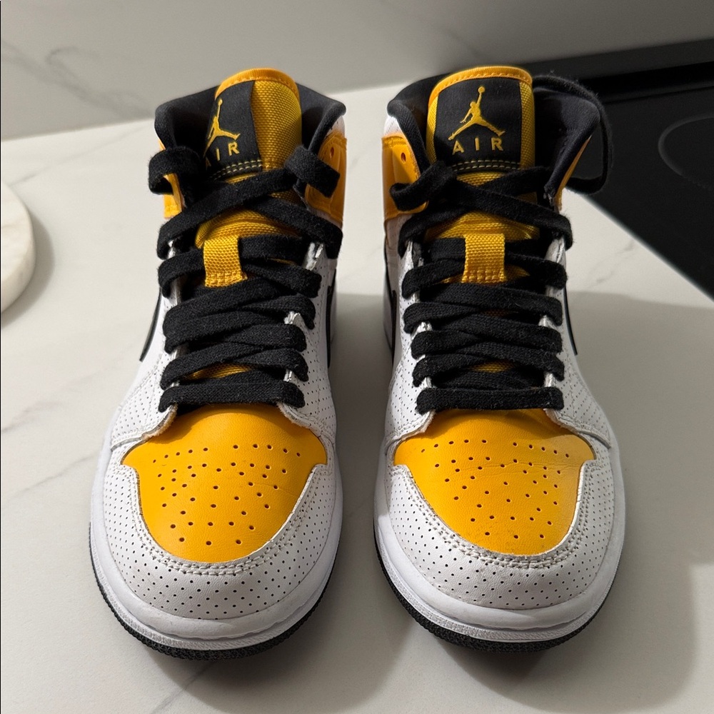 Nike Air Sneakers - Black, White, Yellow